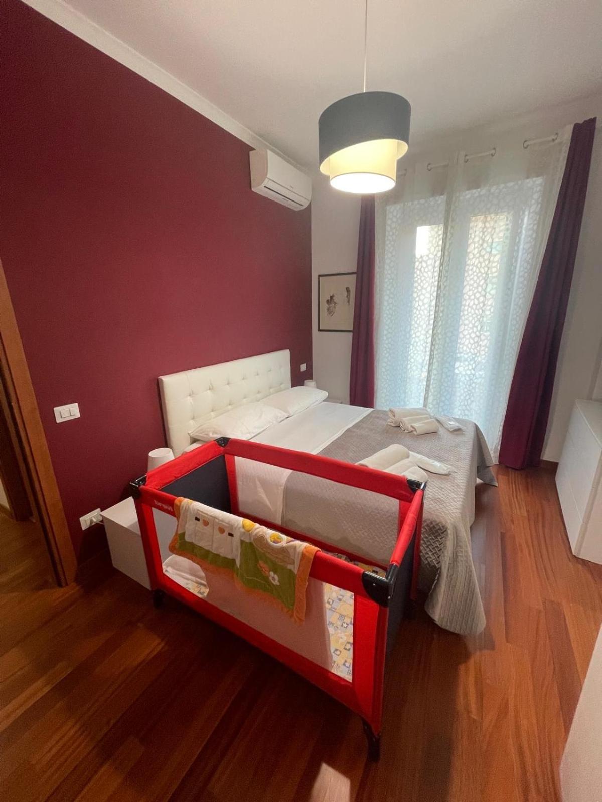 Lucens Domus Appartamento Roma Quartiere Trieste - Vicino Metro B1 - Εξωτερικό φωτογραφία